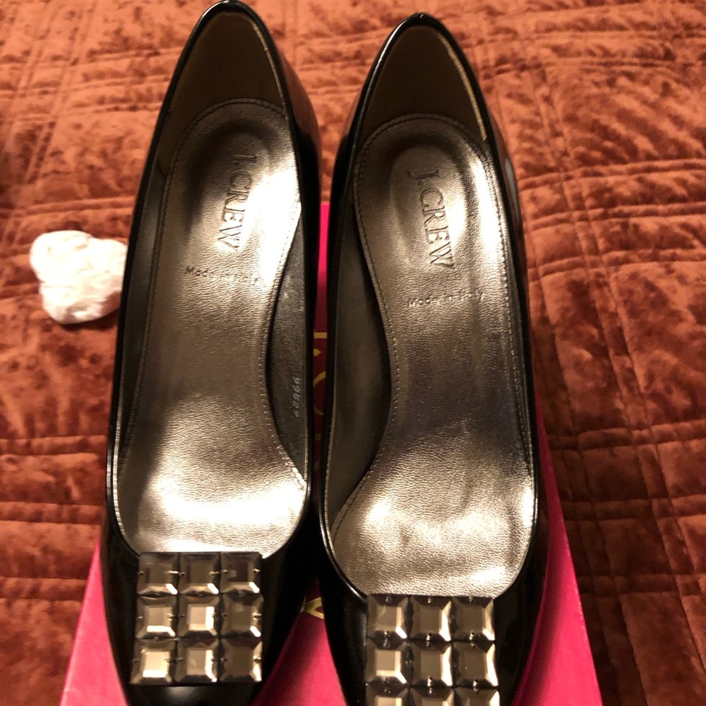 New JCrew Black Patent Leather Pumps in box